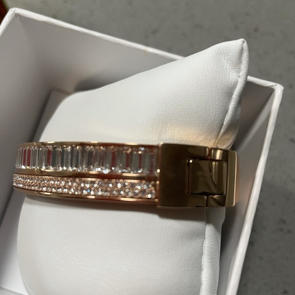 Michael Kors Gold Pave Hinge Bracelet - Picture 4 of 6